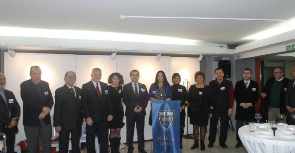 Mülkiye İzmir yeni yönetim tanışma kokteyli düzenledi