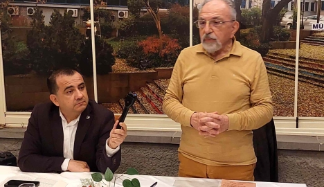 PROF. DR. HÜSNÜ ERKAN'IN "ZİHNİYET DEVRİMİ İÇİN BİLİNÇLİ DÜŞÜNMEYİ ÖĞRENMEK" ADLI YENİ KİTABINI TARTIŞTIK